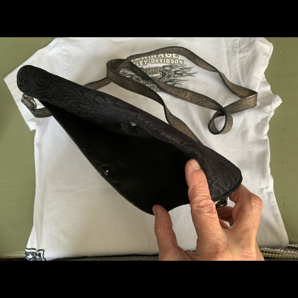 Harley Davidson cross body purse - Picture 3 of 4